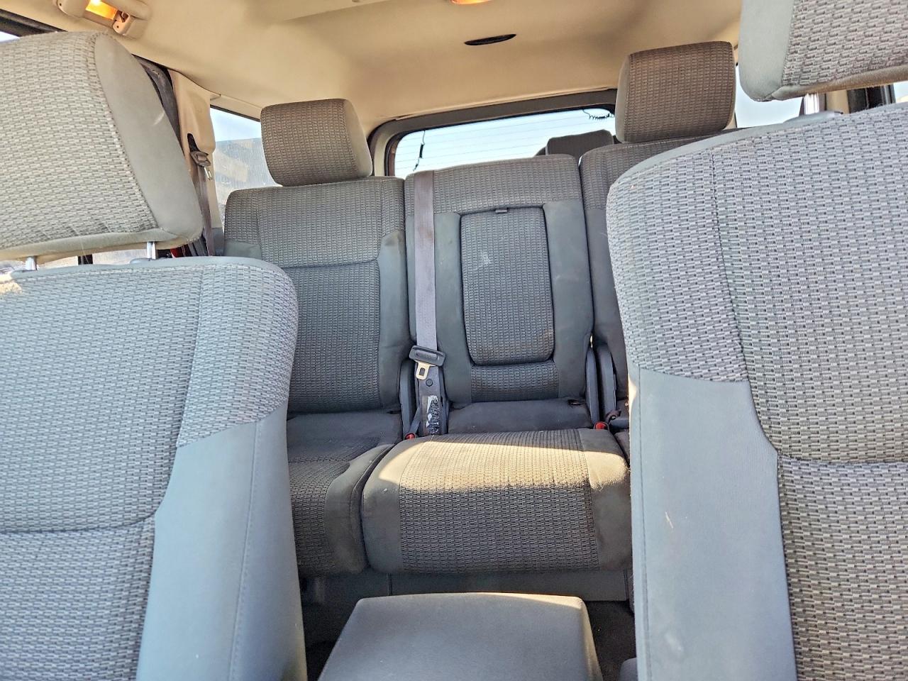 JEEP COMMANDER 2006 — 11