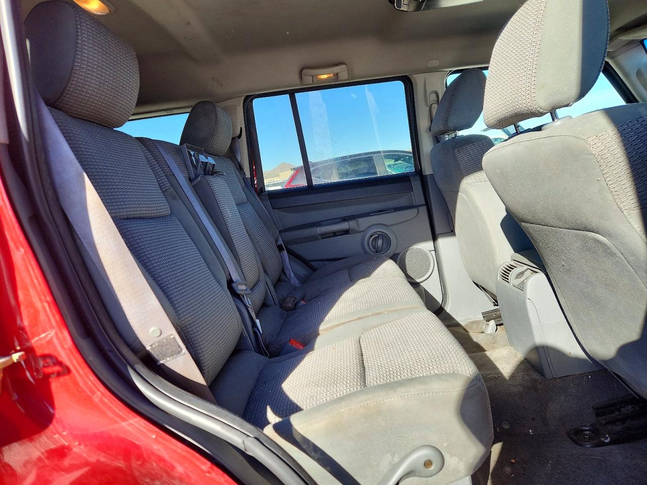 JEEP COMMANDER 2006 — 12