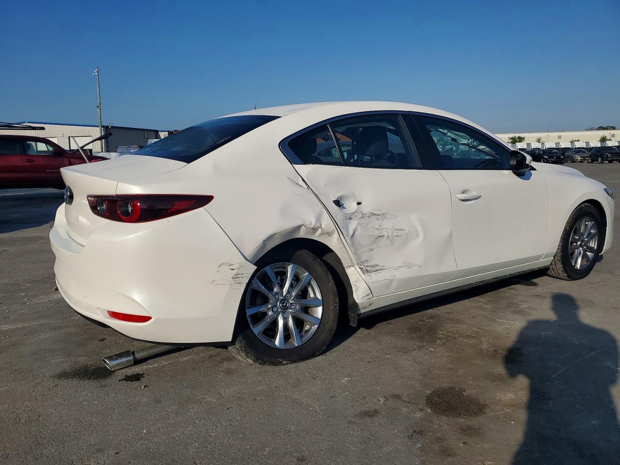 MAZDA 3 2026 — 4