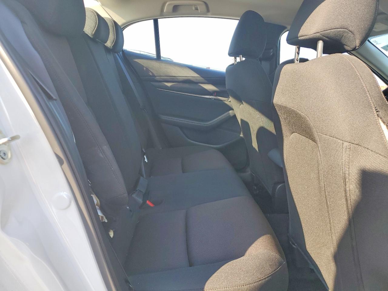 MAZDA 3 2026 — 11