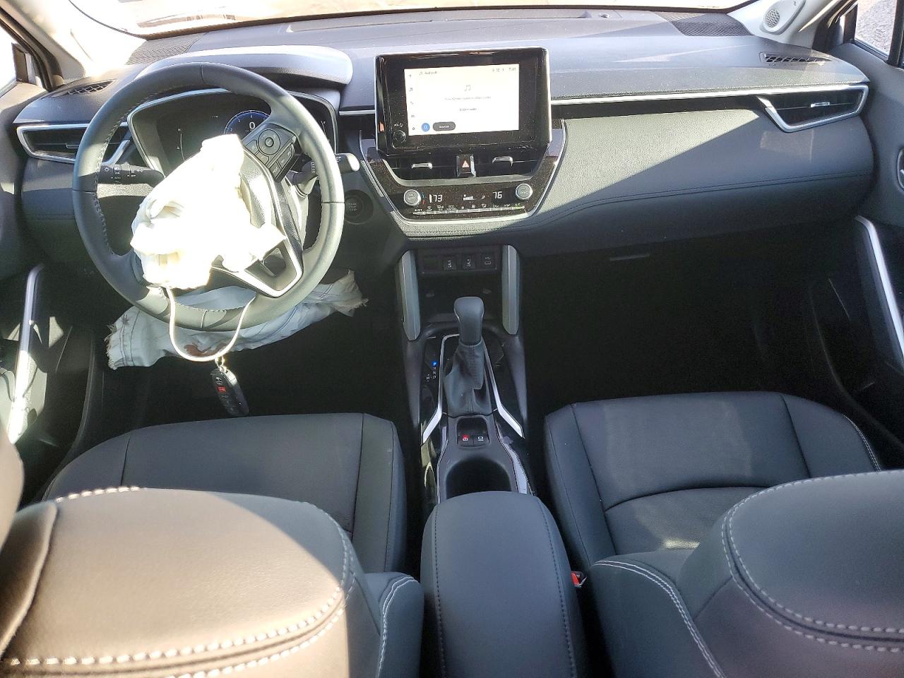 TOYOTA COROLLA CROSS 2025 — 9