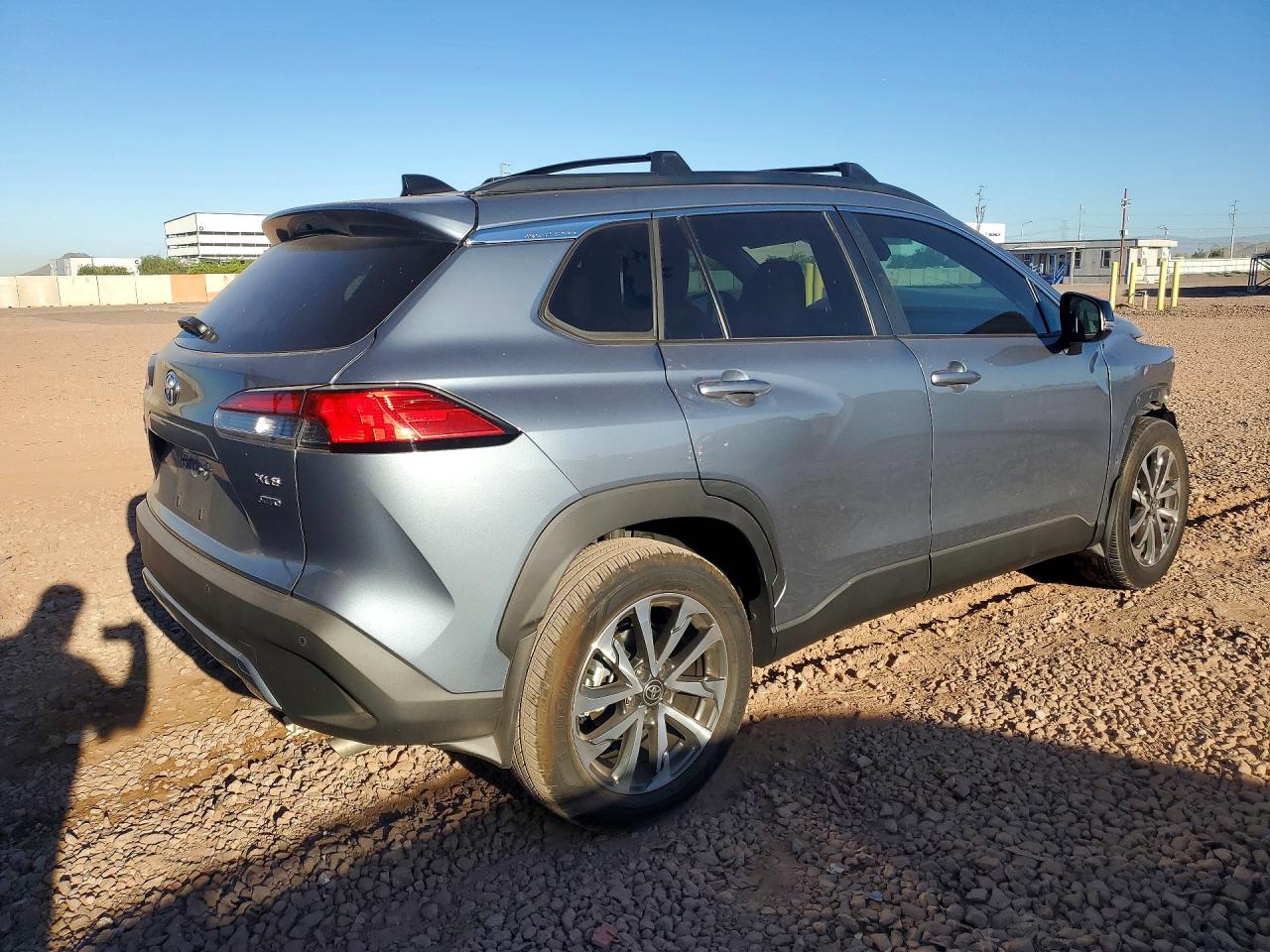 TOYOTA COROLLA CROSS 2025 — 4