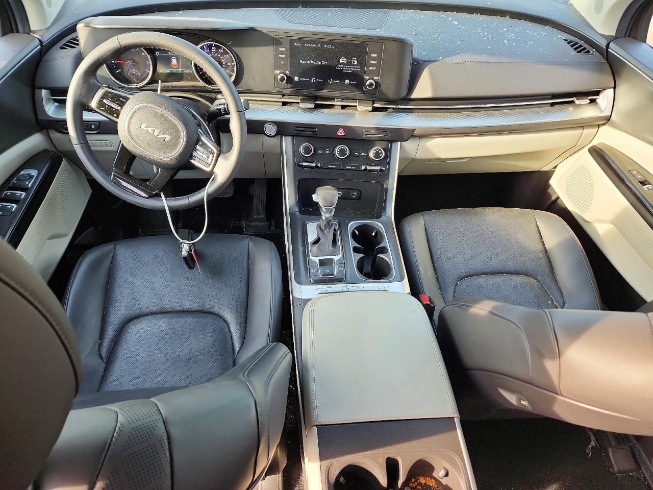 KIA CARNIVAL 2024 — 9