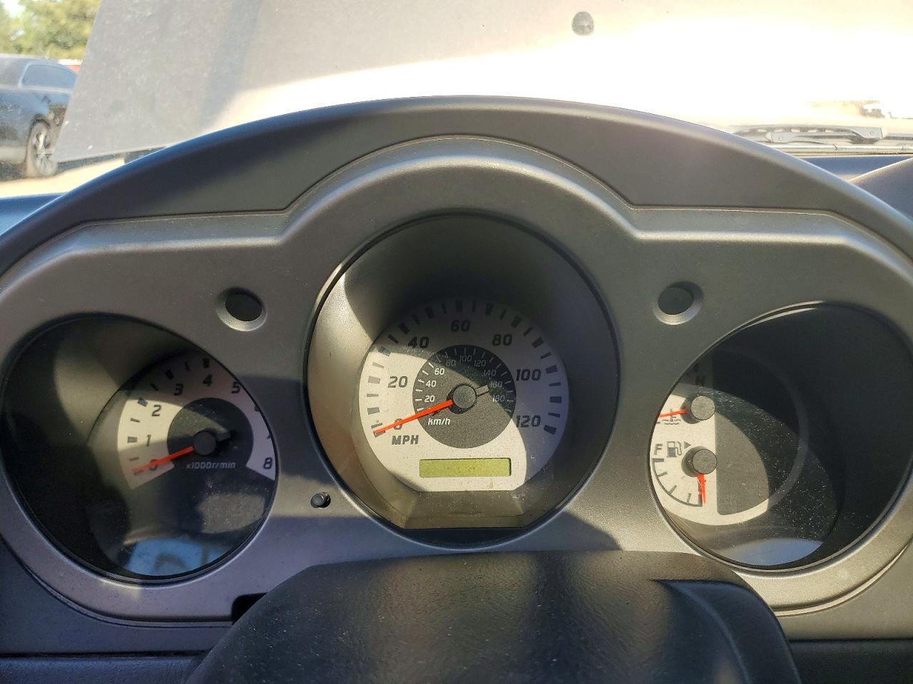 NISSAN XTERRA 2004 — 10