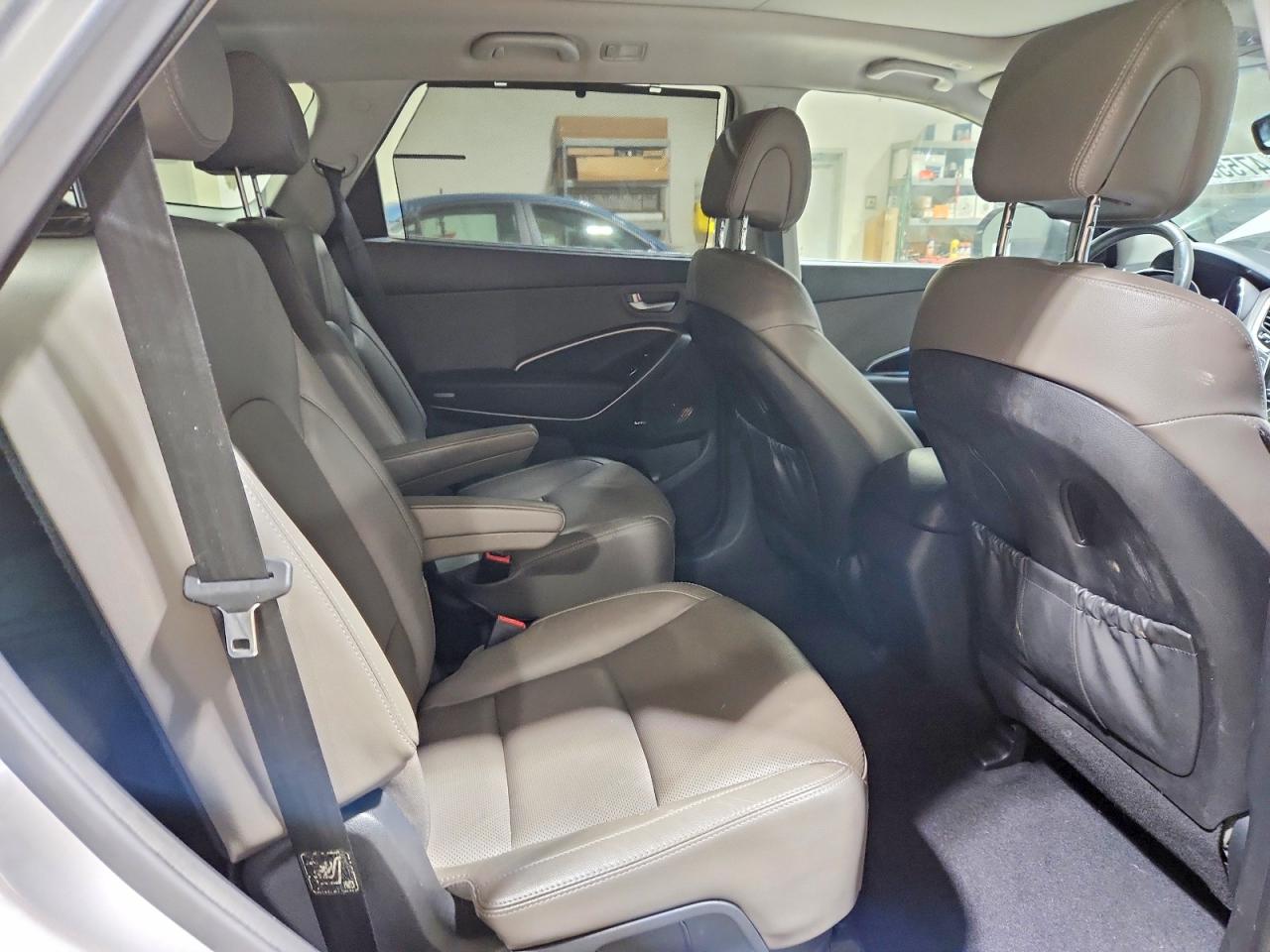 HYUNDAI SANTA FE 2015 — 12