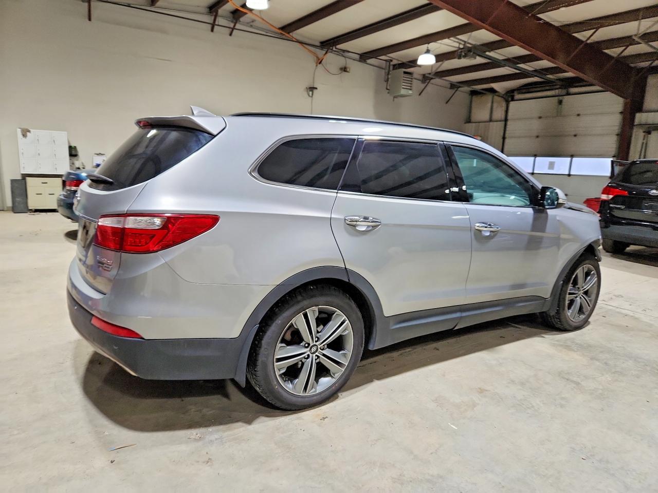 HYUNDAI SANTA FE 2015 — 4