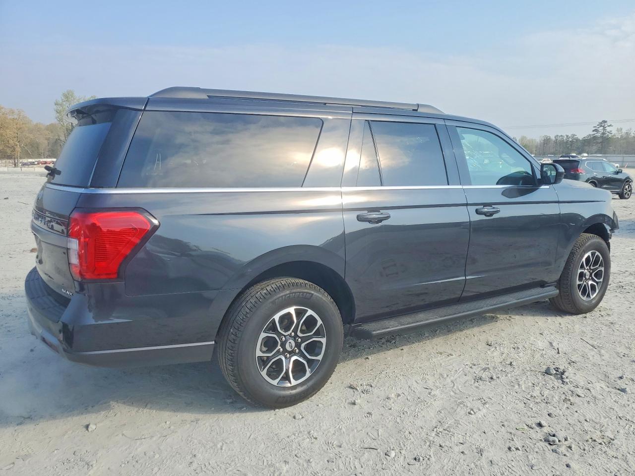 FORD EXPEDITION 2024 — 4