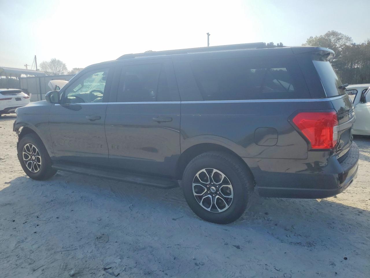 FORD EXPEDITION 2024 — 3
