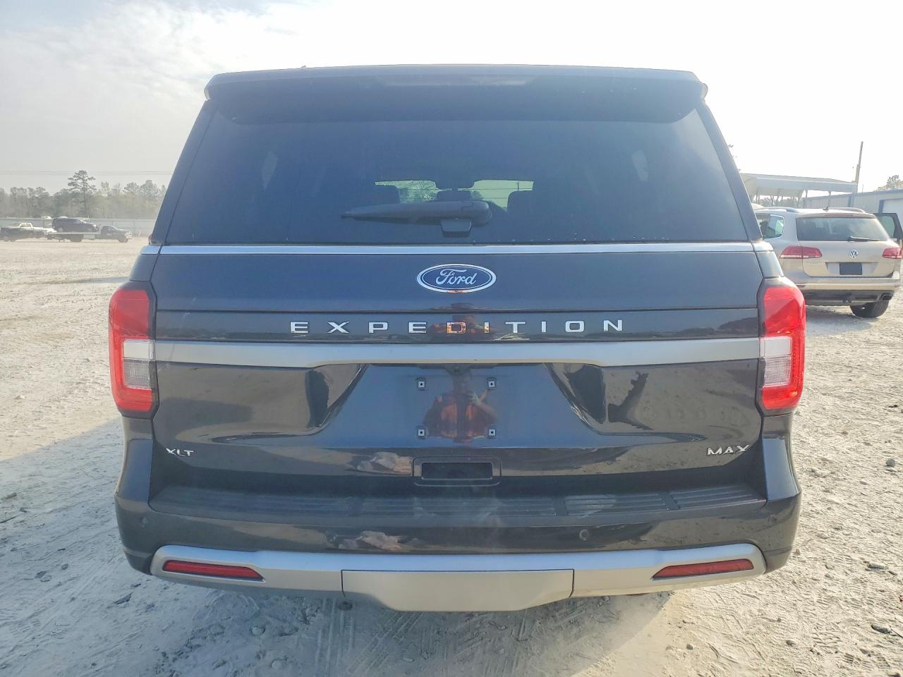FORD EXPEDITION 2024 — 7