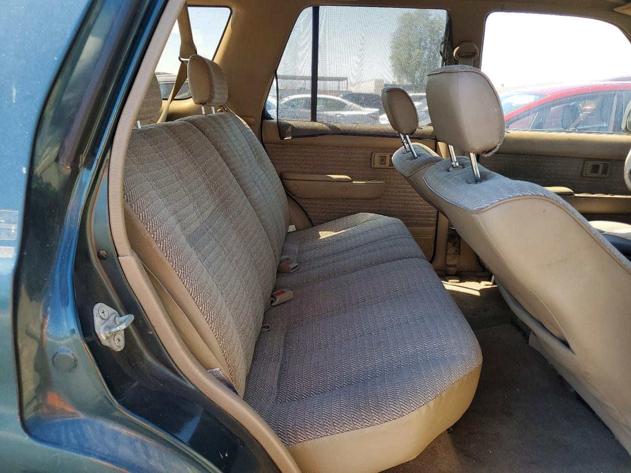 TOYOTA 4RUNNER 1995 — 11