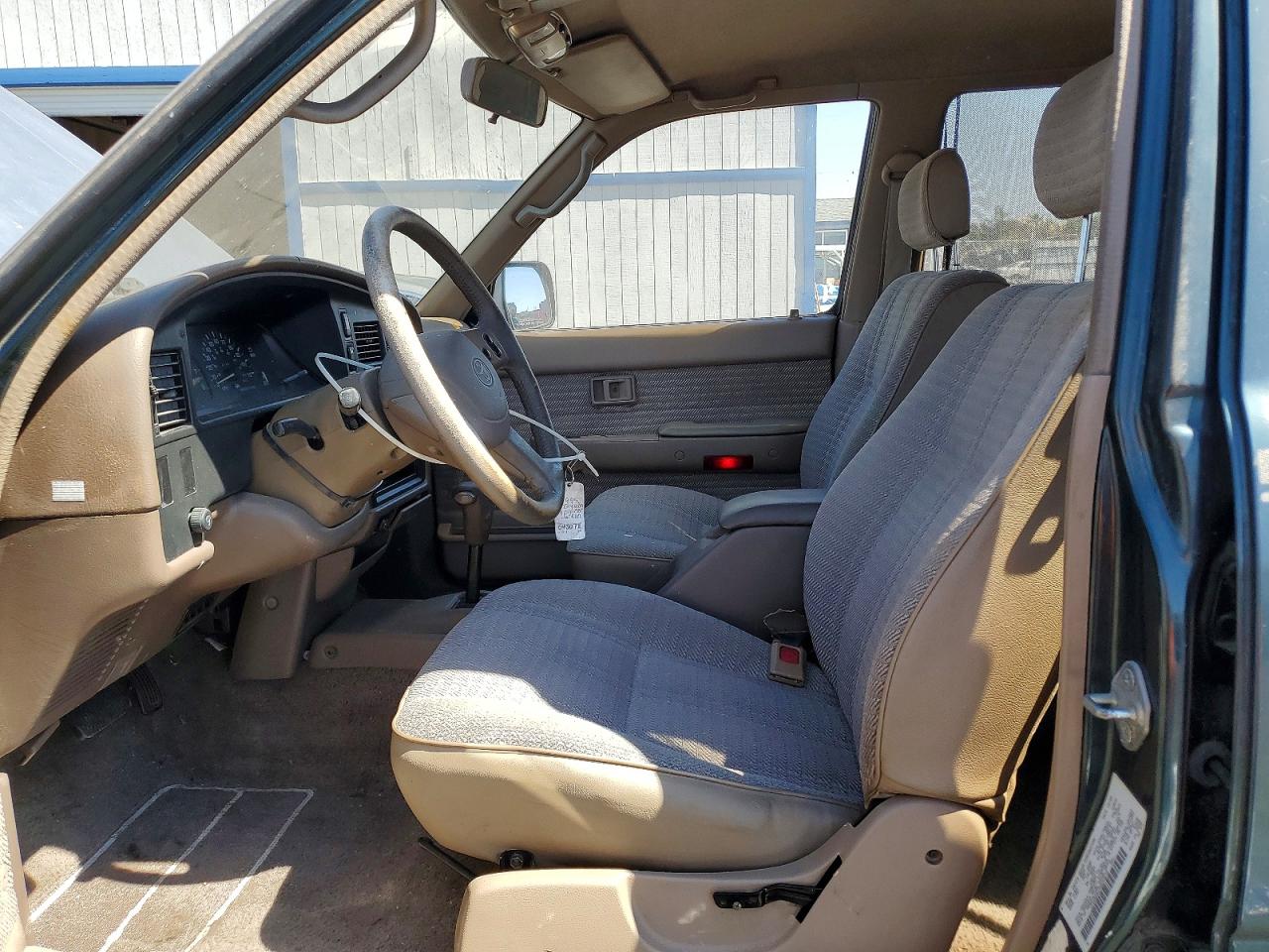 TOYOTA 4RUNNER 1995 — 8