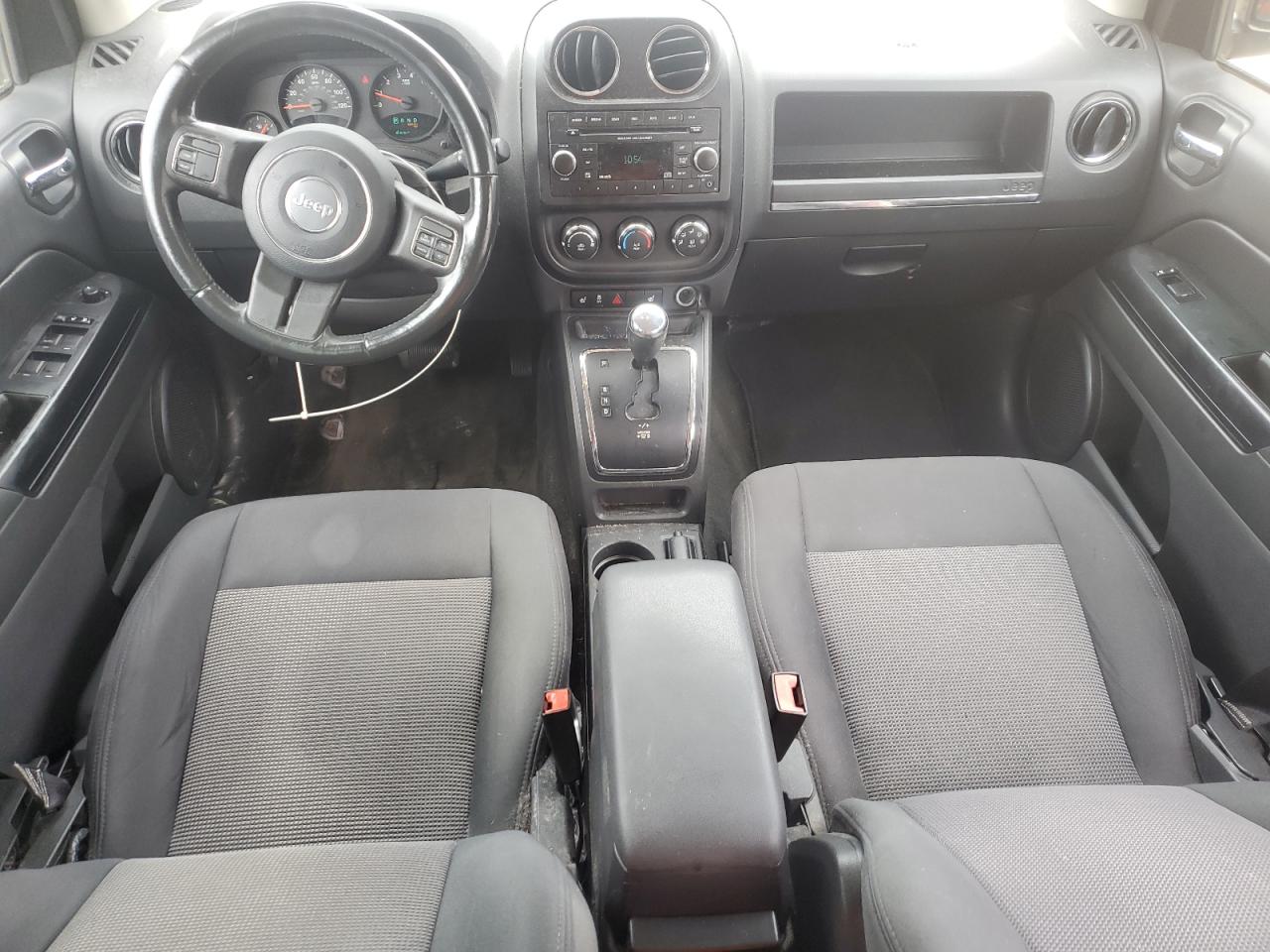 JEEP COMPASS 2012 — 9