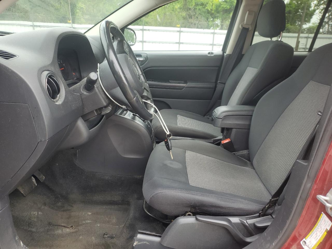 JEEP COMPASS 2012 — 8