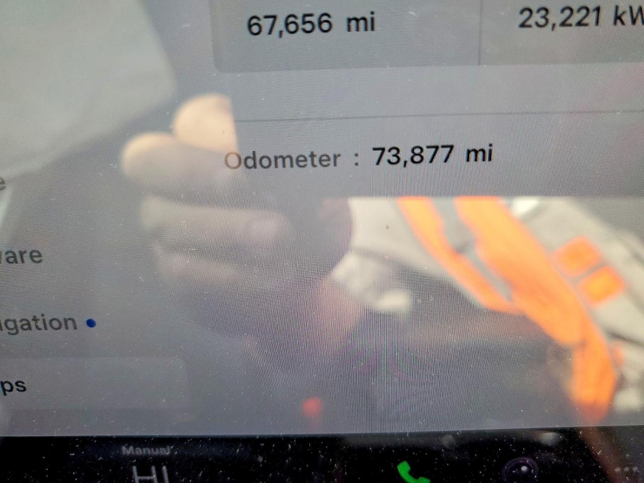 TESLA MODEL X 2022 — 10