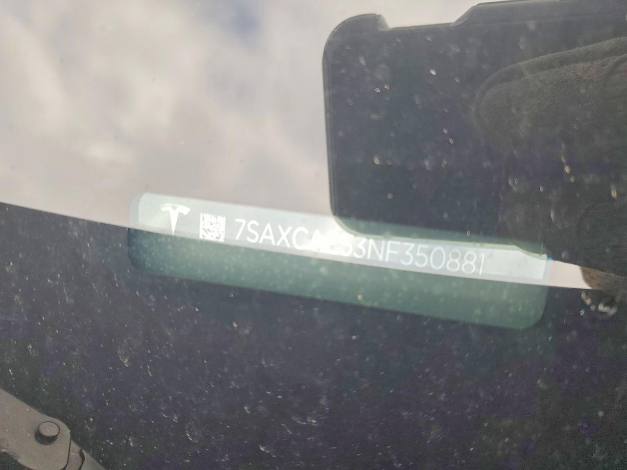 TESLA MODEL X 2022 — 14