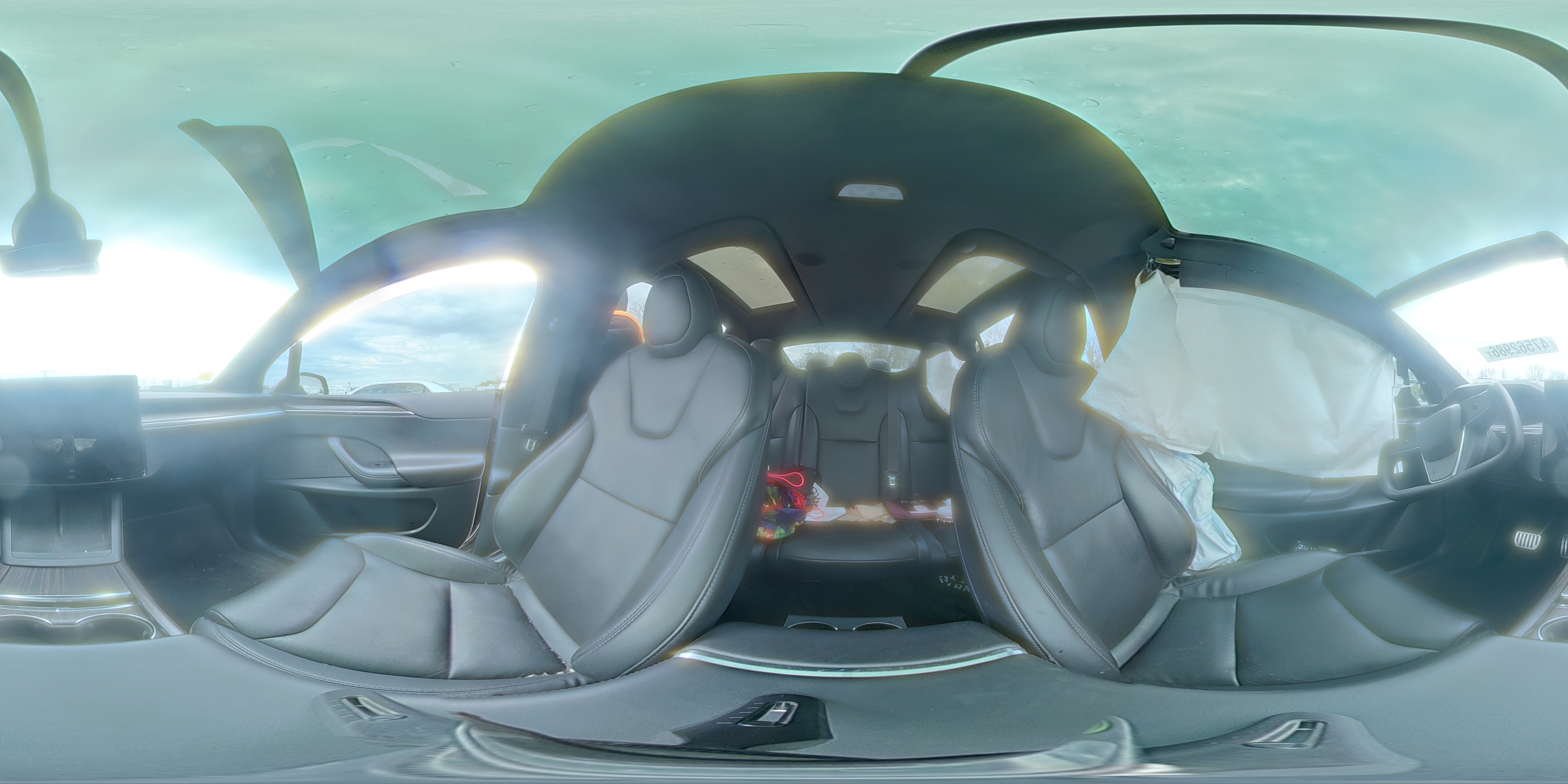 TESLA MODEL X 2022 — 15