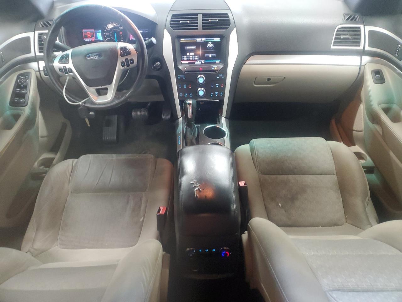 FORD EXPLORER 2013 — 9