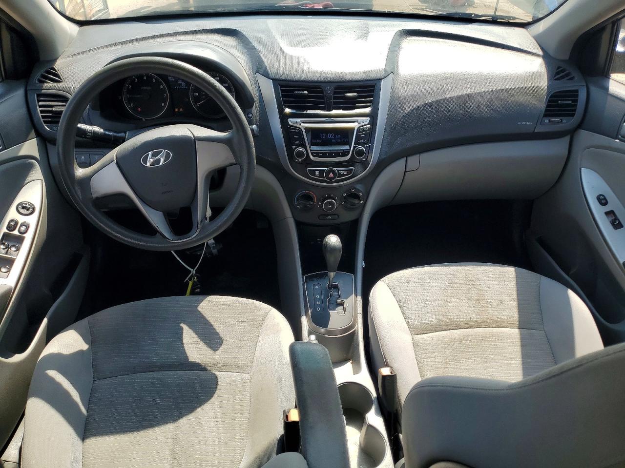 HYUNDAI ACCENT 2015 — 9