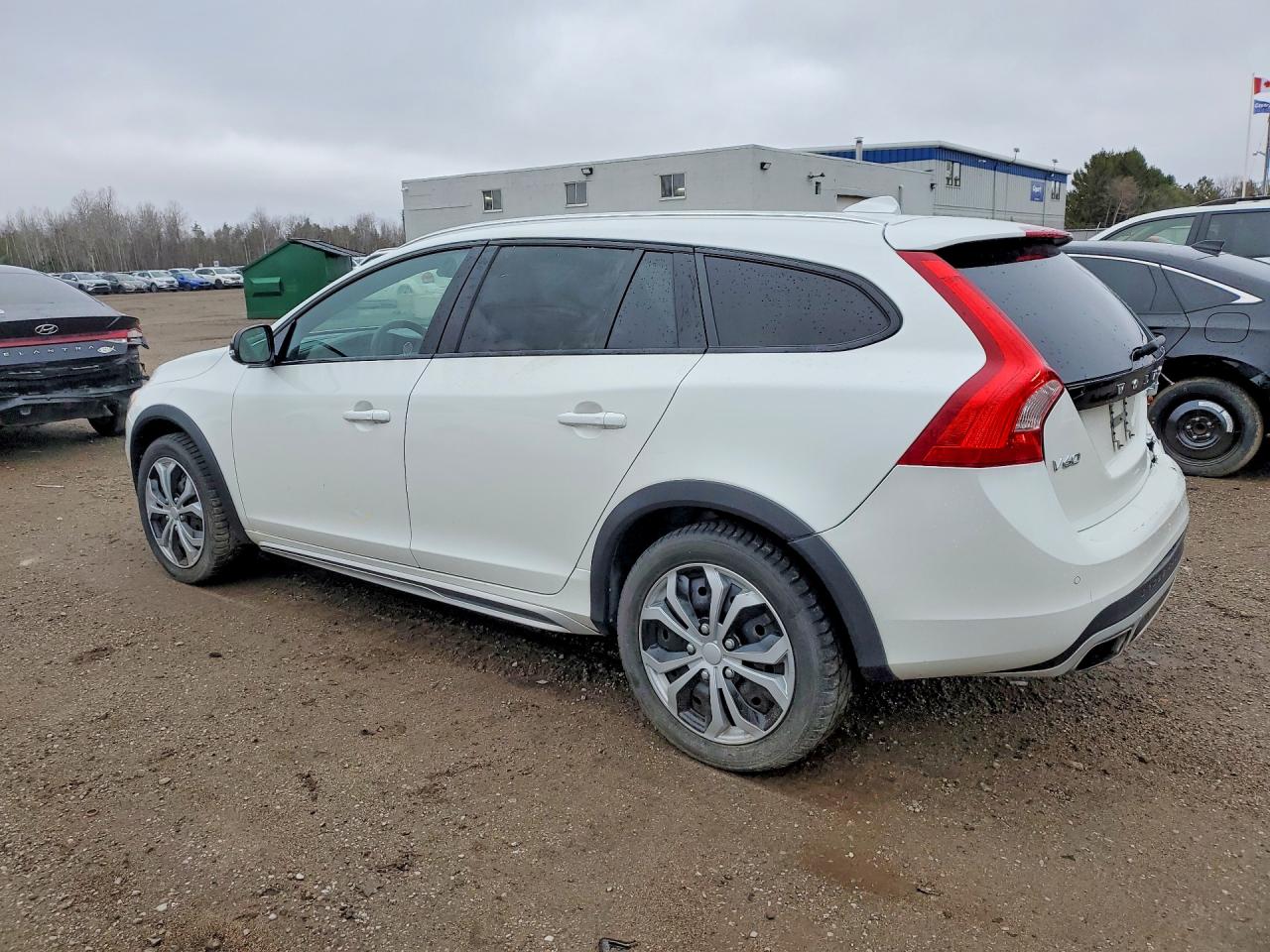 VOLVO V60 CROSS COUNTRY 2018 — 3
