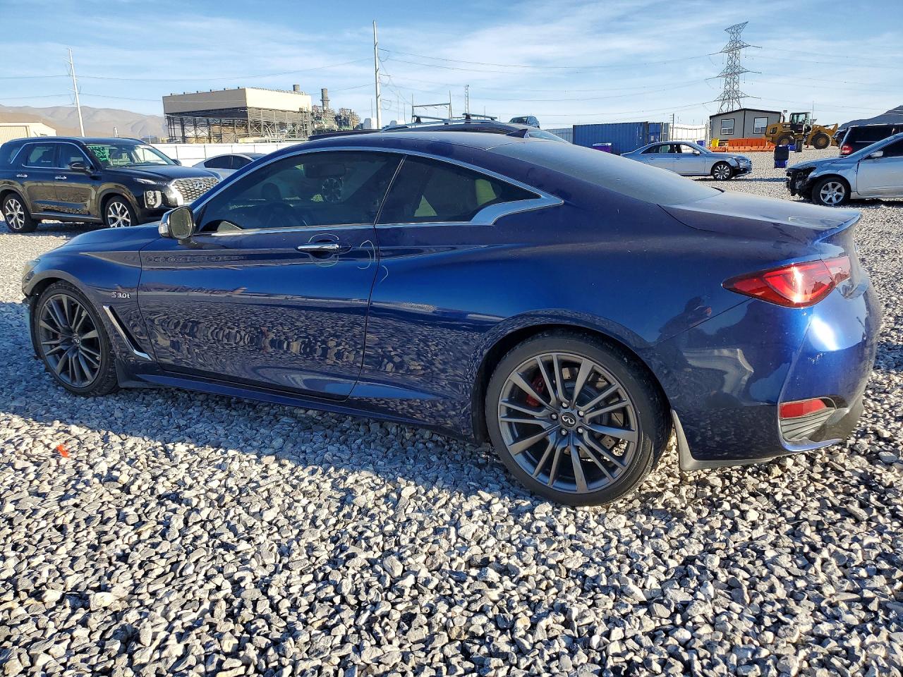 INFINITI Q60 2017 — 3