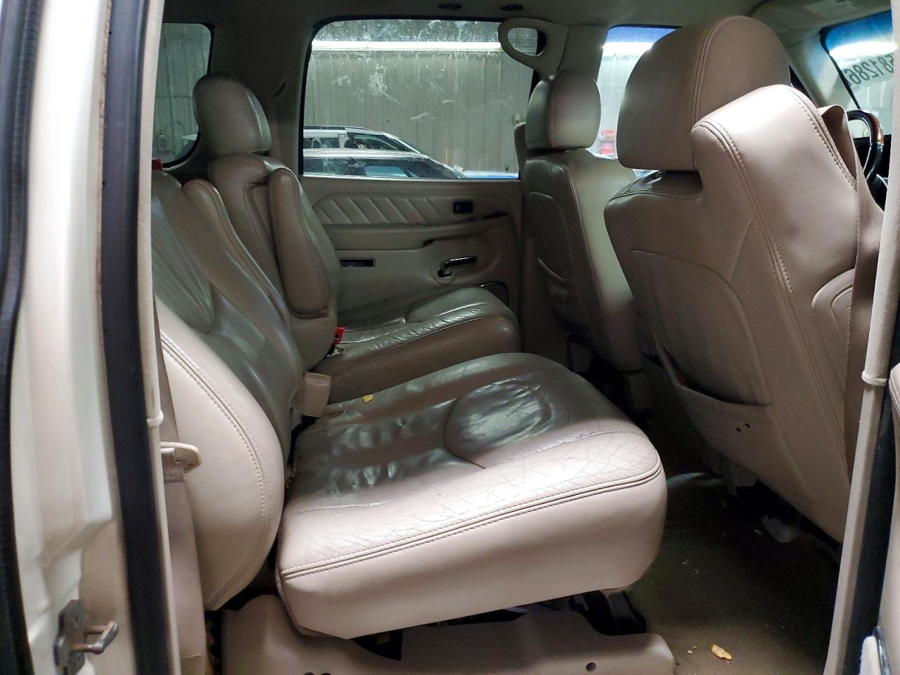 CADILLAC ESCALADE 2005 — 12