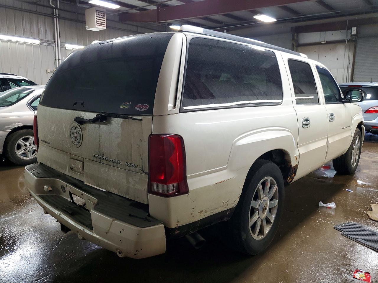 CADILLAC ESCALADE 2005 — 4