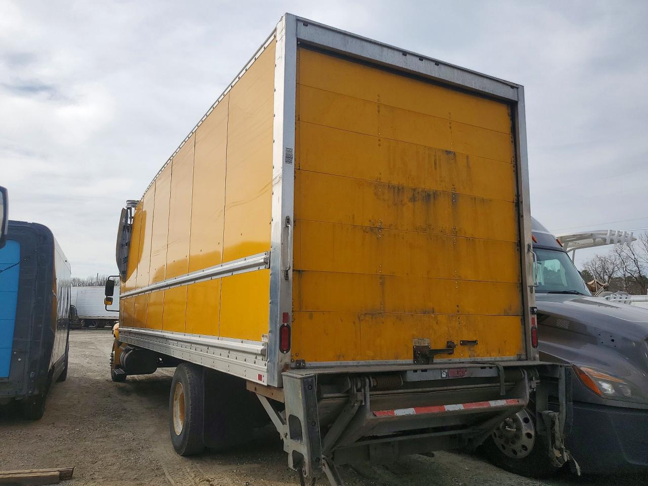 INTERNATIONAL 4000 2018 — 3