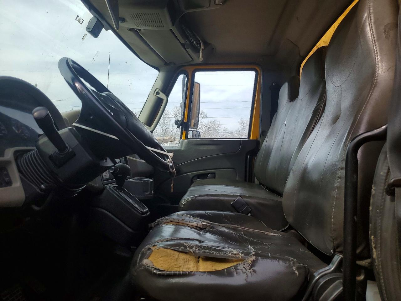 INTERNATIONAL 4000 2018 — 8
