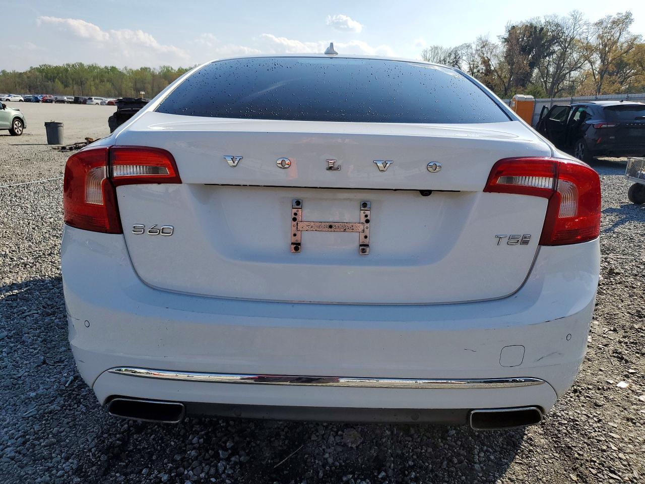 VOLVO S60 2017 — 7