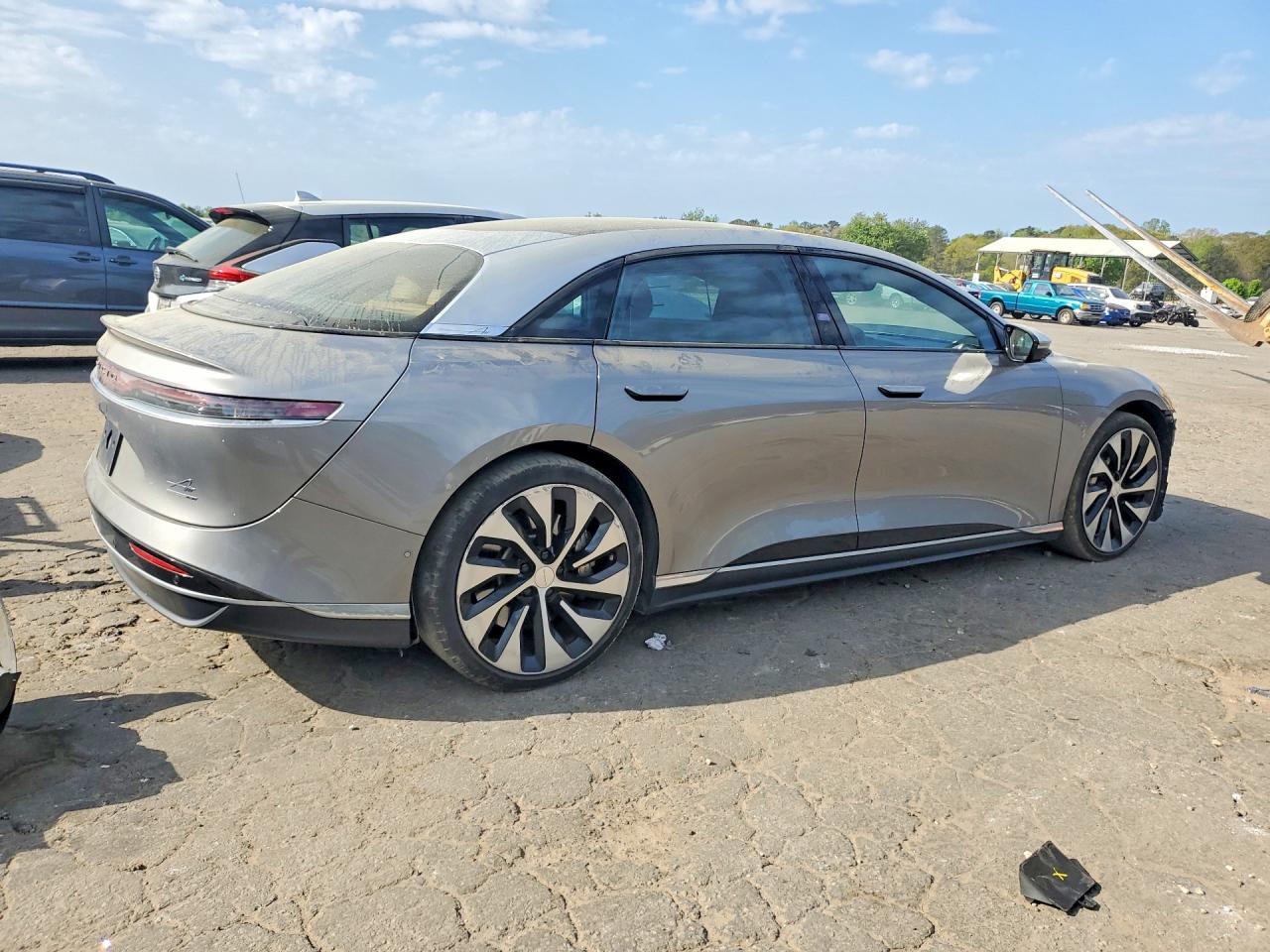 LUCID MOTORS AIR 2022 — 4