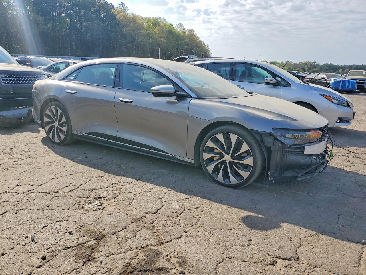 LUCID MOTORS AIR 2022 — 5
