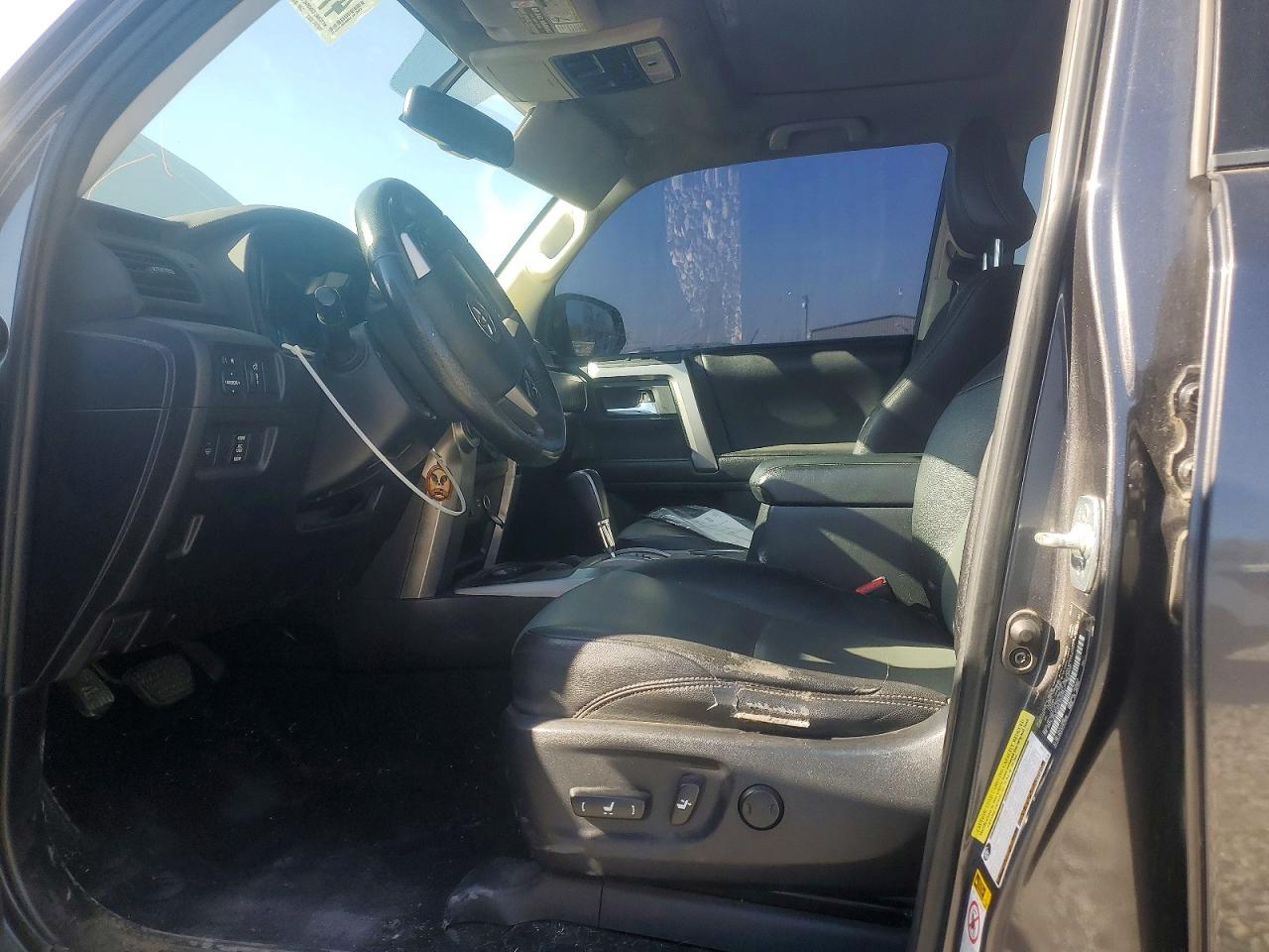 TOYOTA 4RUNNER 2015 — 8