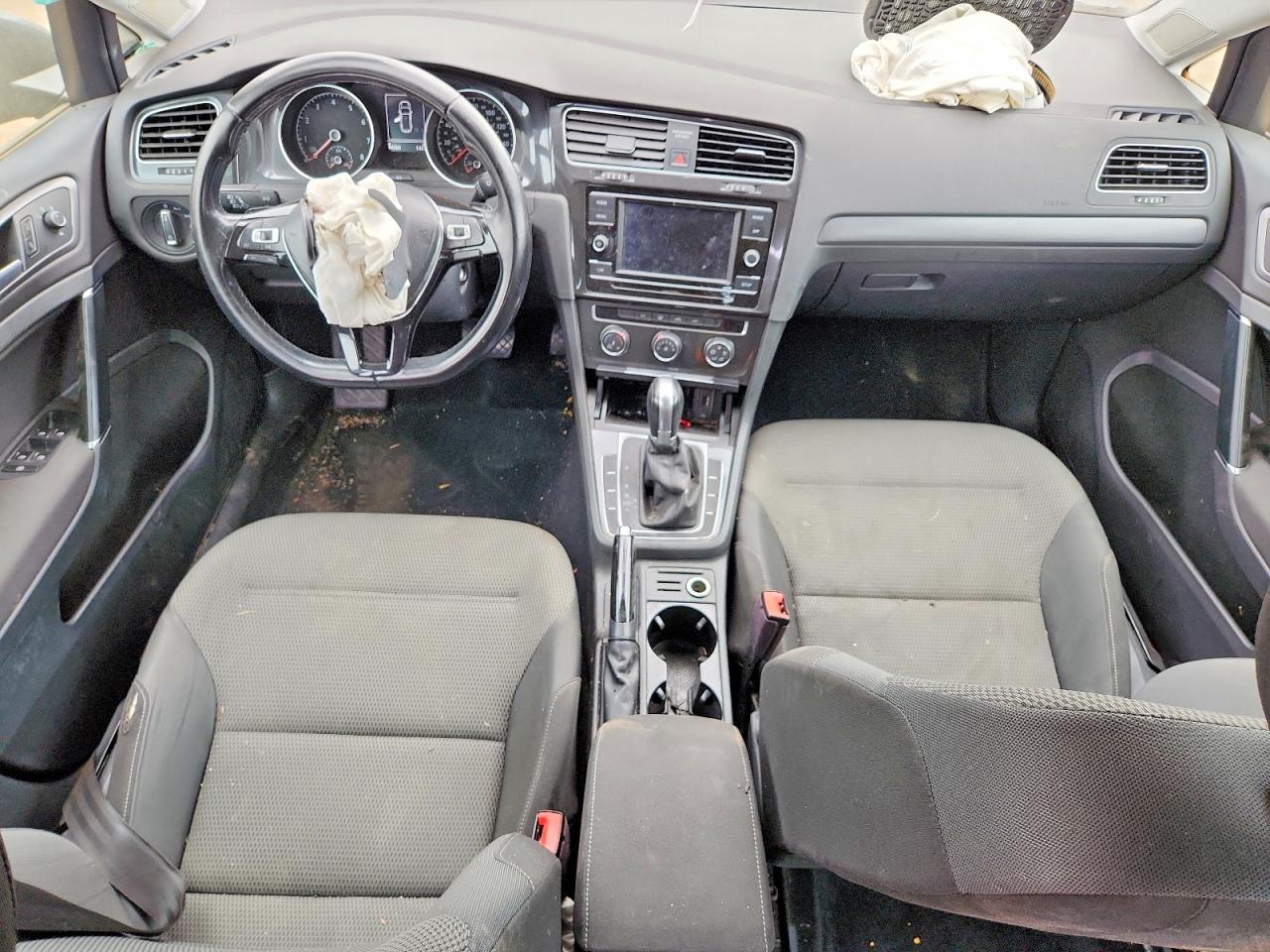 VOLKSWAGEN GOLF SPORTWAGEN 2018 — 9