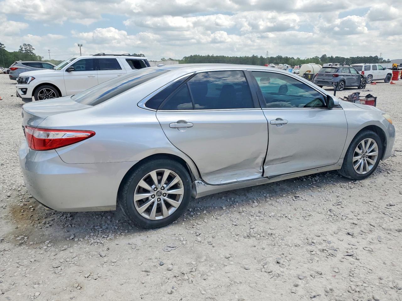 TOYOTA CAMRY 2016 — 4