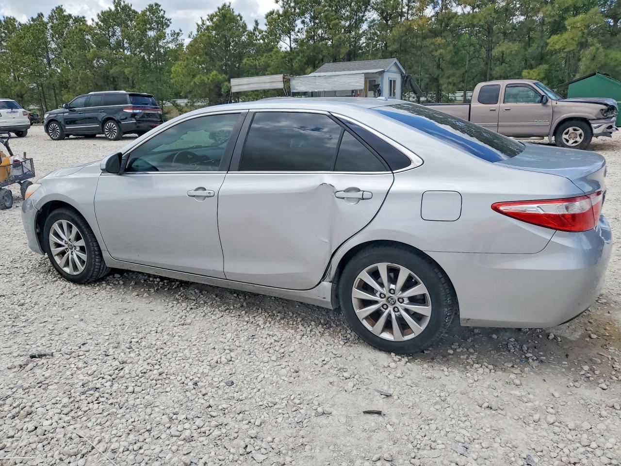 TOYOTA CAMRY 2016 — 3