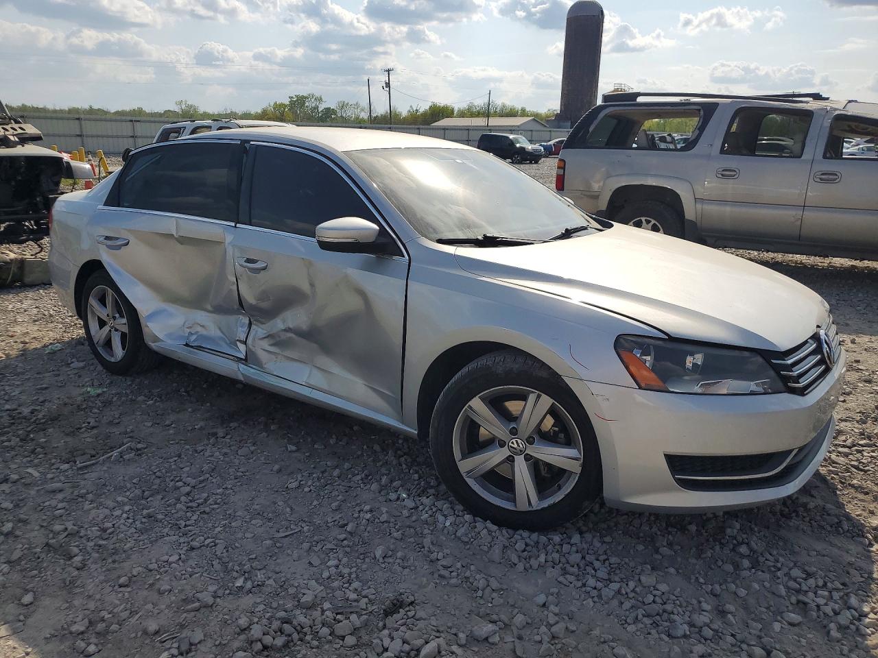 VOLKSWAGEN PASSAT 2014 — 5