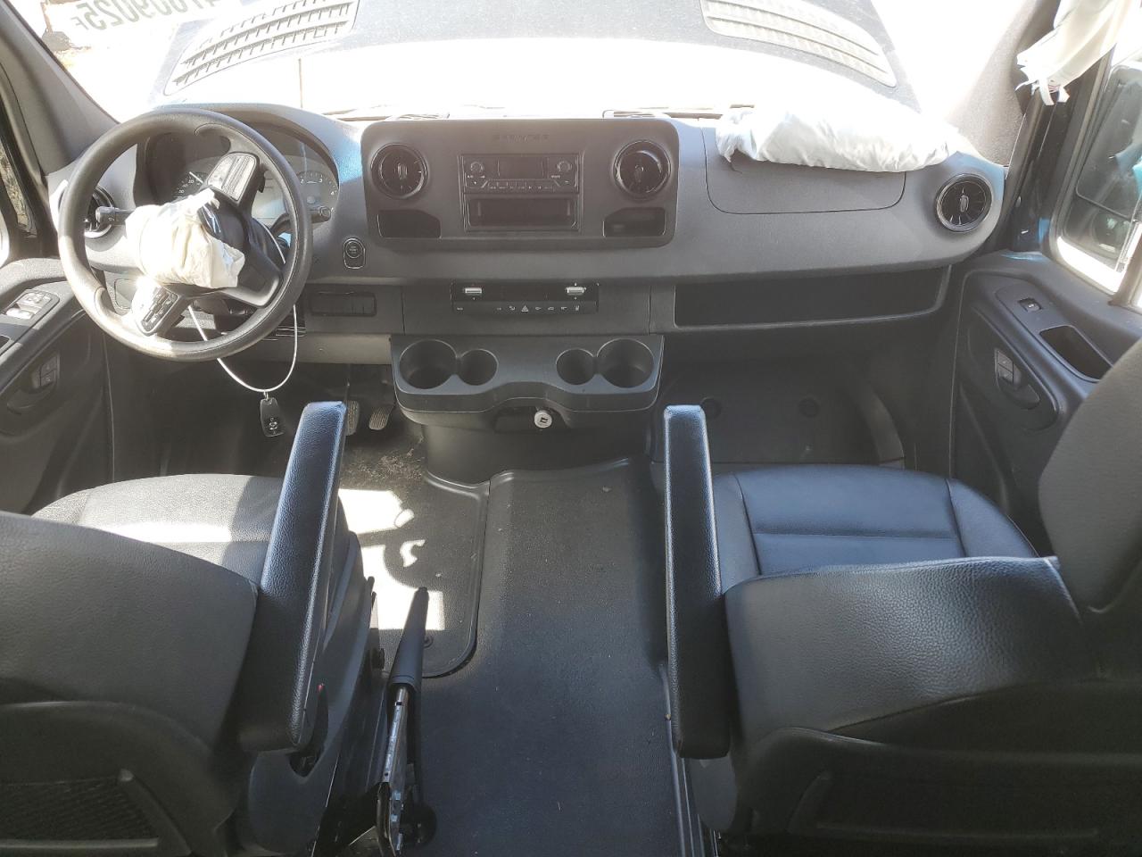 MERCEDES-BENZ SPRINTER 2020 — 9