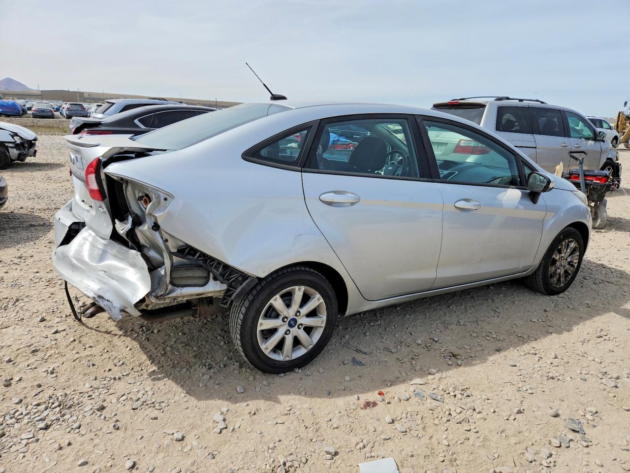 FORD FIESTA 2013 — 4