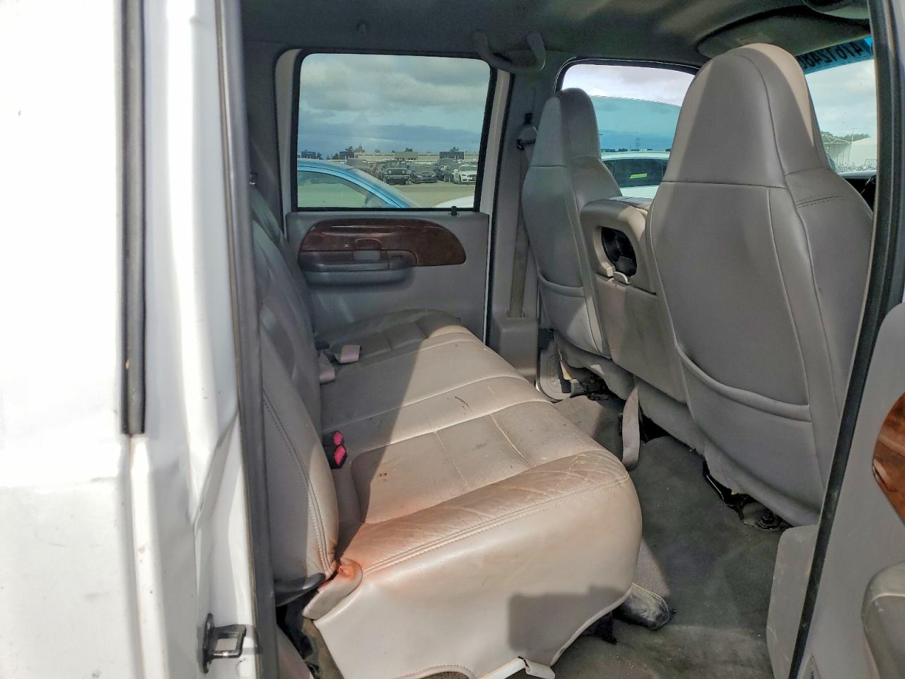 FORD F250 2001 — 12