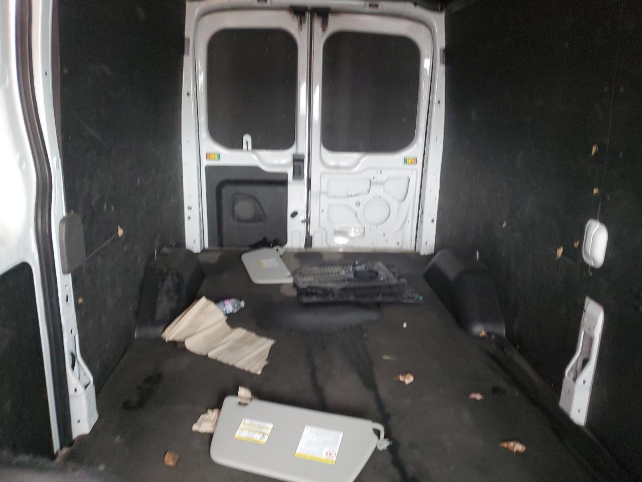 FORD TRANSIT T-250 2021 — 11