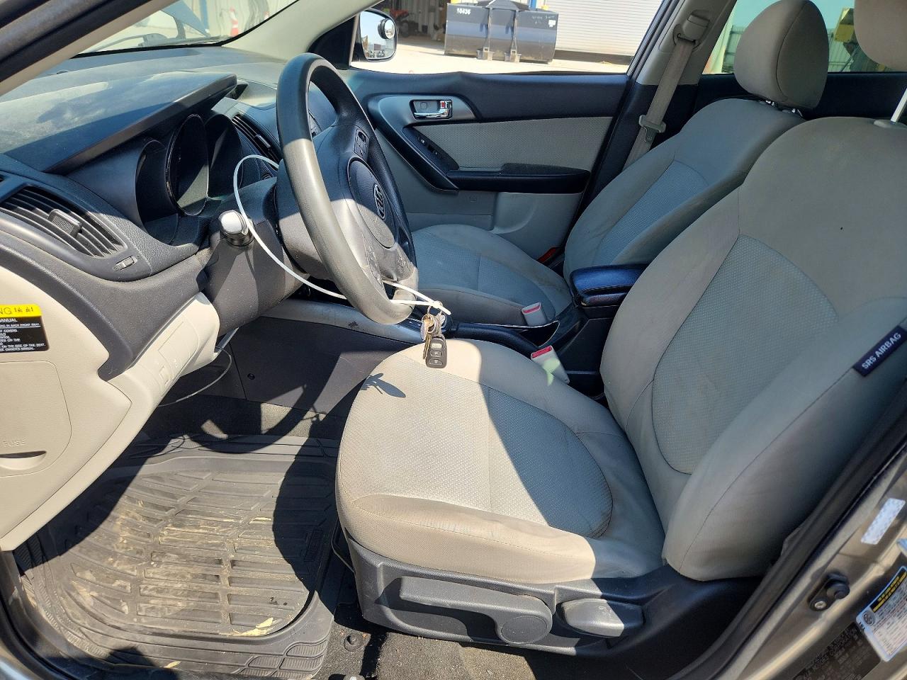 KIA FORTE 2013 — 8