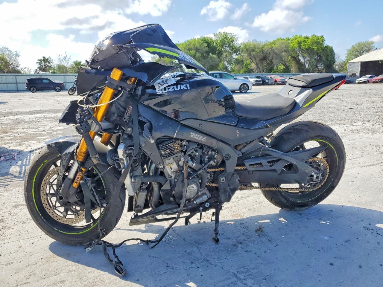 SUZUKI GSX-R1000 2023 — 4