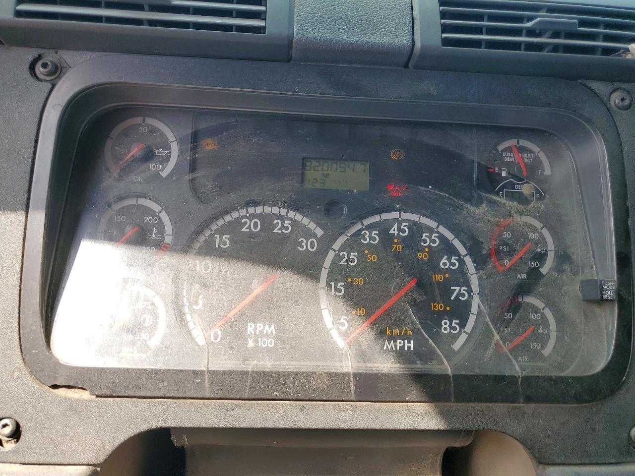 FREIGHTLINER CASCADIA 2012 — 9