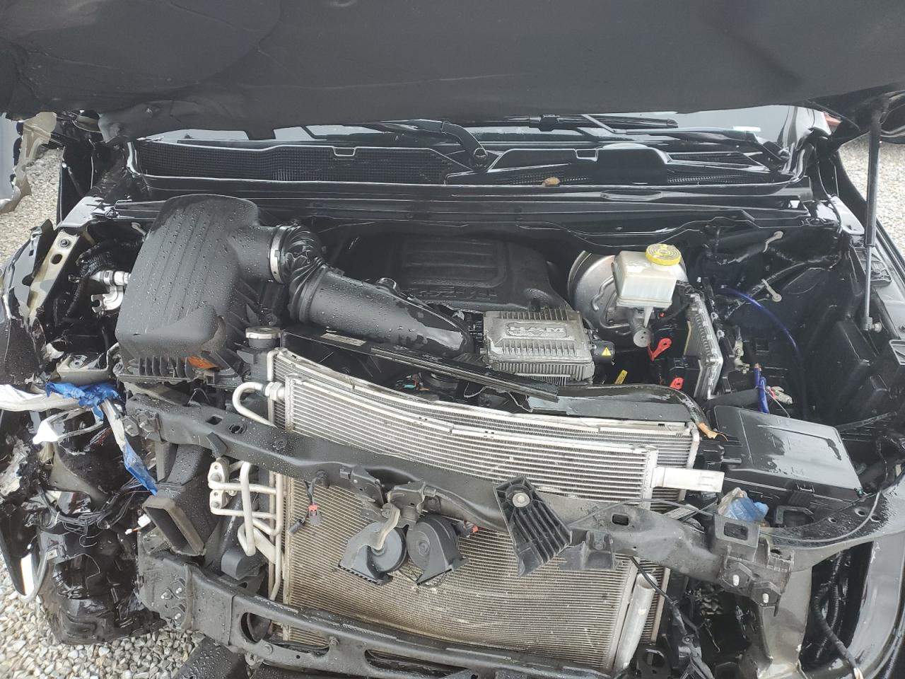 RAM 1500 2021 — 12