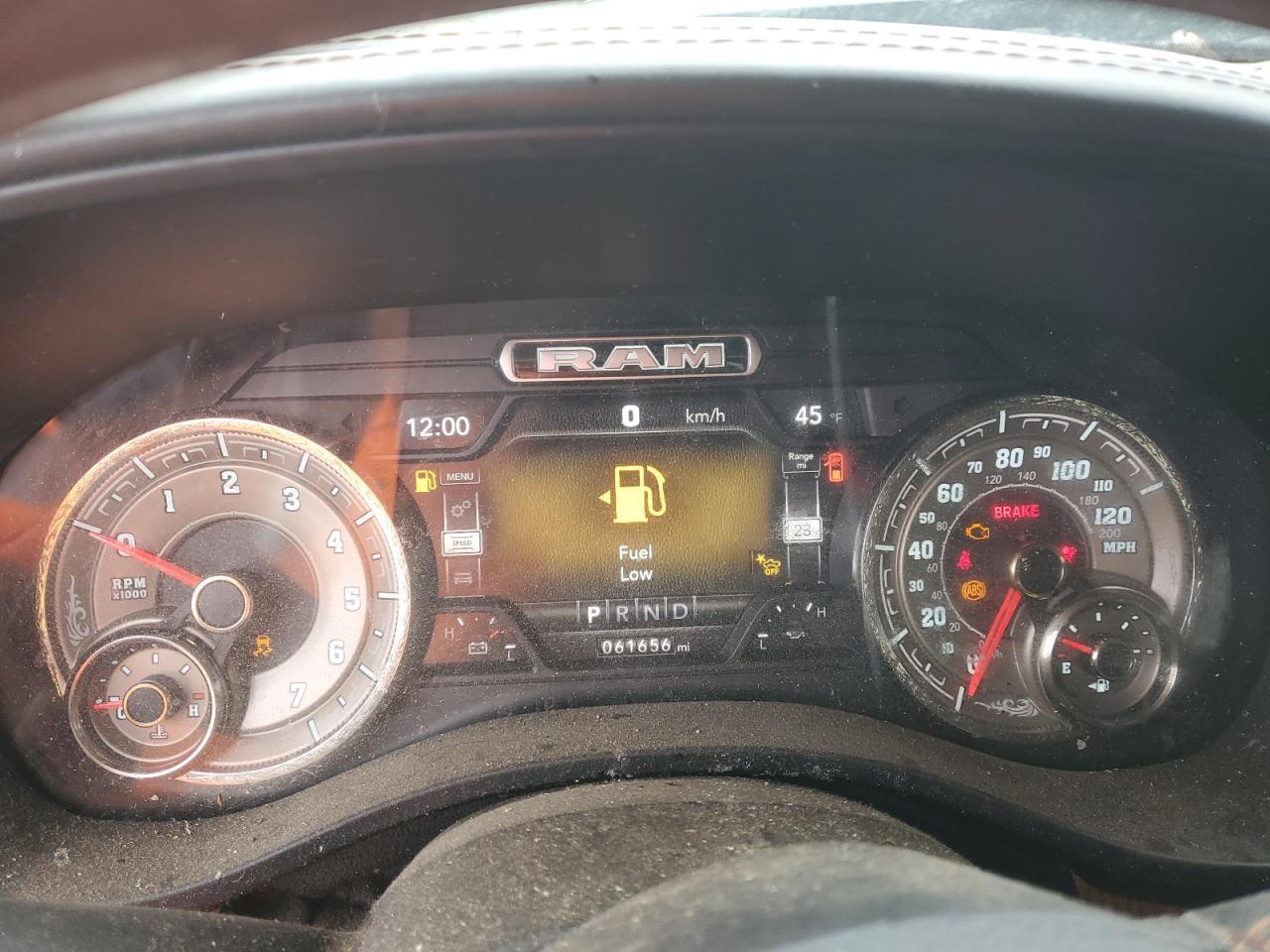 RAM 1500 2021 — 10