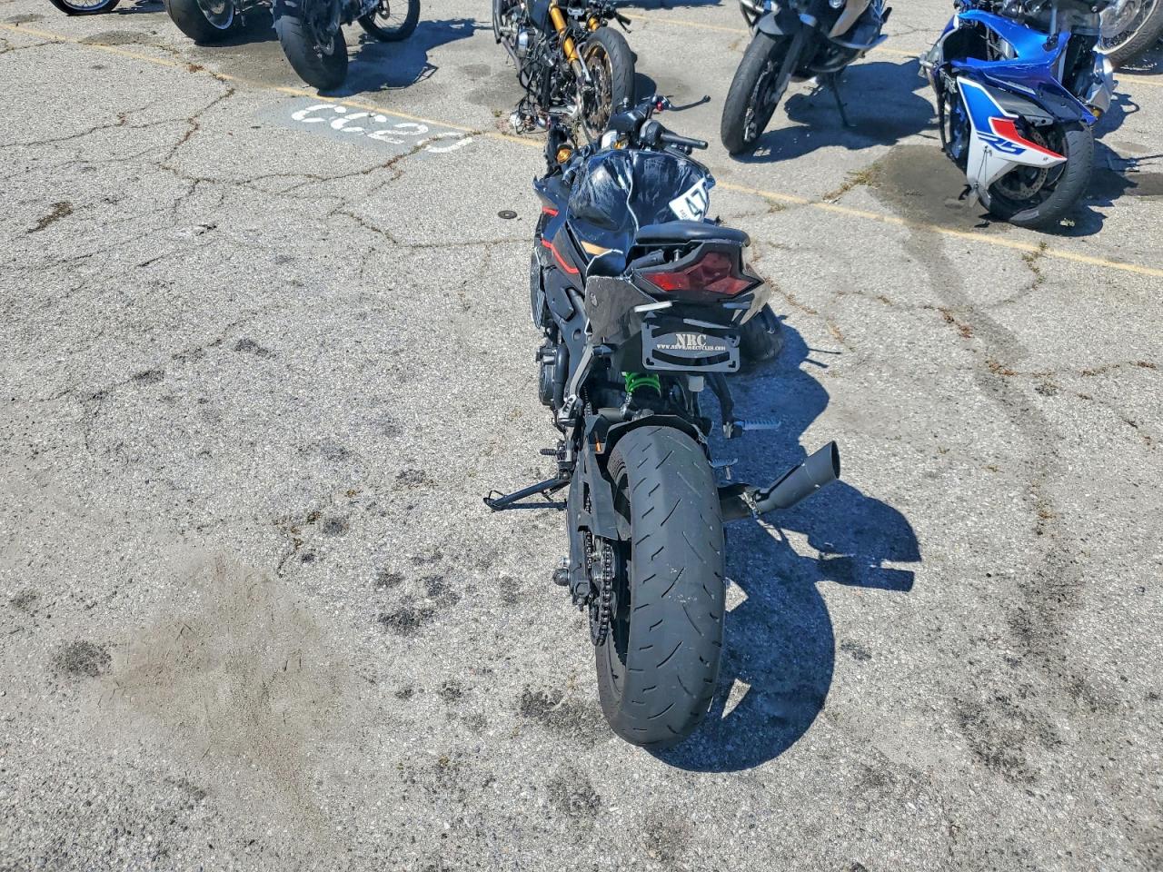 KAWASAKI ZX400 2026 — 7