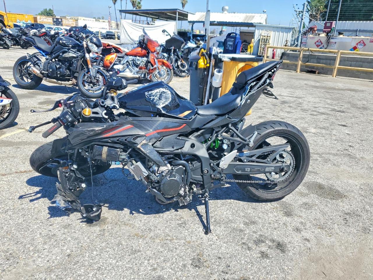 KAWASAKI ZX400 2026 — 4