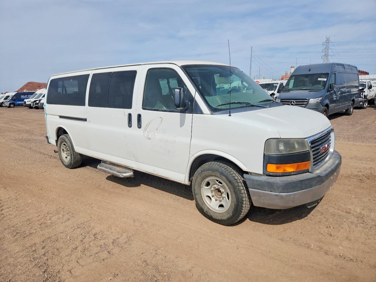 2016 GMC SAVANA G3500 LS