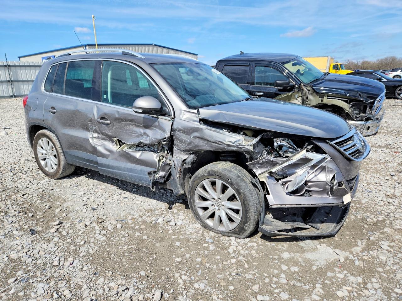 VOLKSWAGEN TIGUAN 2009 — 5