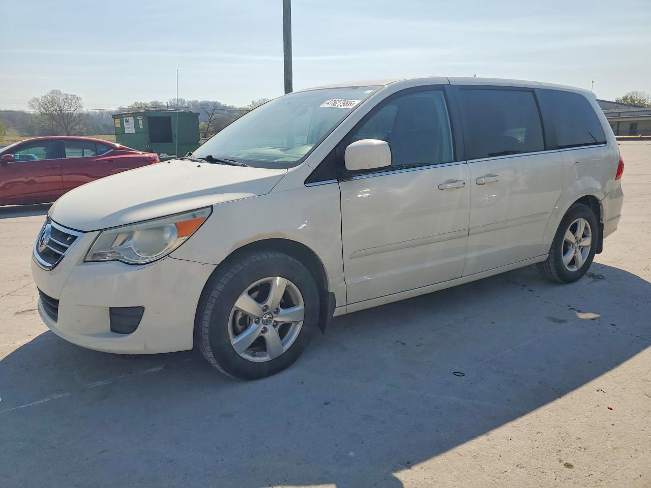 VOLKSWAGEN ROUTAN 2010 — 2
